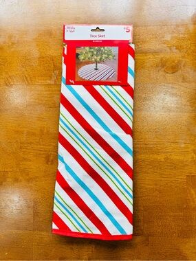 NWT Holiday Style Striped Christmas Tree Skirt 38 inch